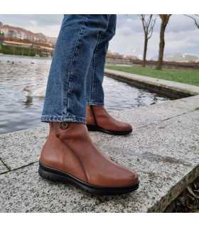 Botines mujer ancho especial Teresa de Baerchi en piel color camel.