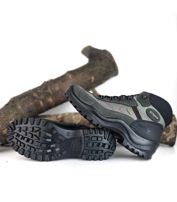 Bota de montaña o senderismo para hombre con memebrna impermeable Gritex fabricada por Grisport en italia