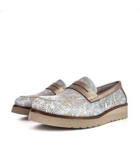 mocasín Nival diseño étnico visto de medio perfil