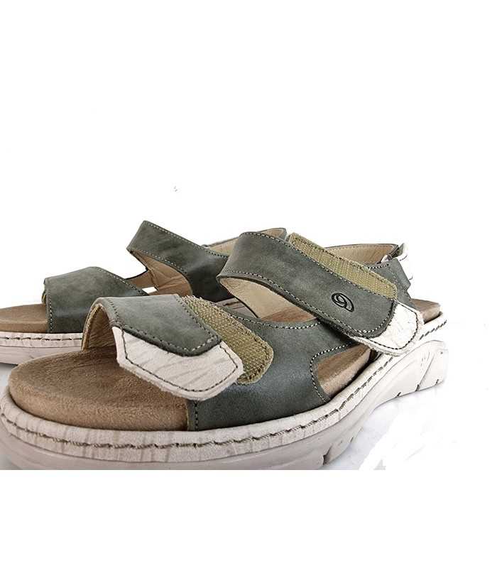 detalle cierre velcro abierto de sandalia Suave by Leyland verde