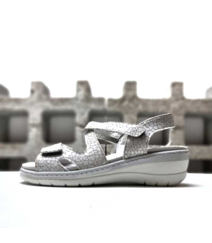 Sandalias mujer gris piel Suave vista lateral con cuña y velcros