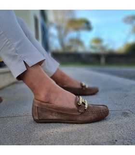 Zapatos mocasins piel serraje marron hebilla de DChicas puestos