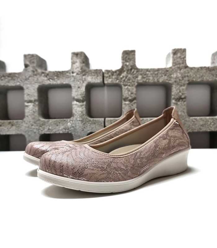 Zapato salón textil adaptable cuña oro rosa de Laura Azaña