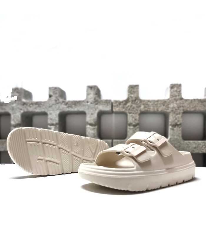 Sandalia dos hebillas playa tipo Bikerston de Nicoboco beige