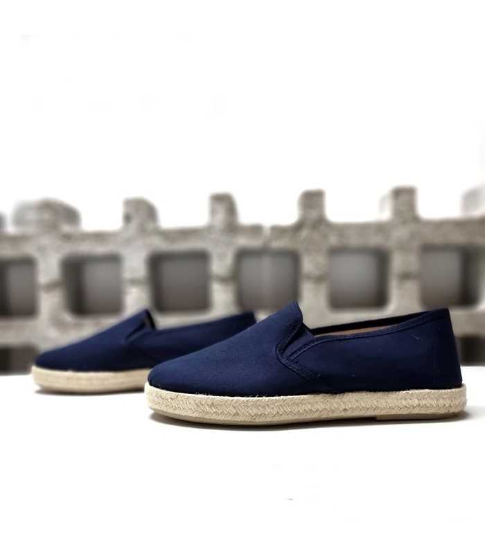 Alpargata azul de hombre, vista de los dos perfiles