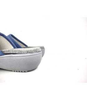 Zapatilla casa desclaza tela rizo azul de Plumaflex