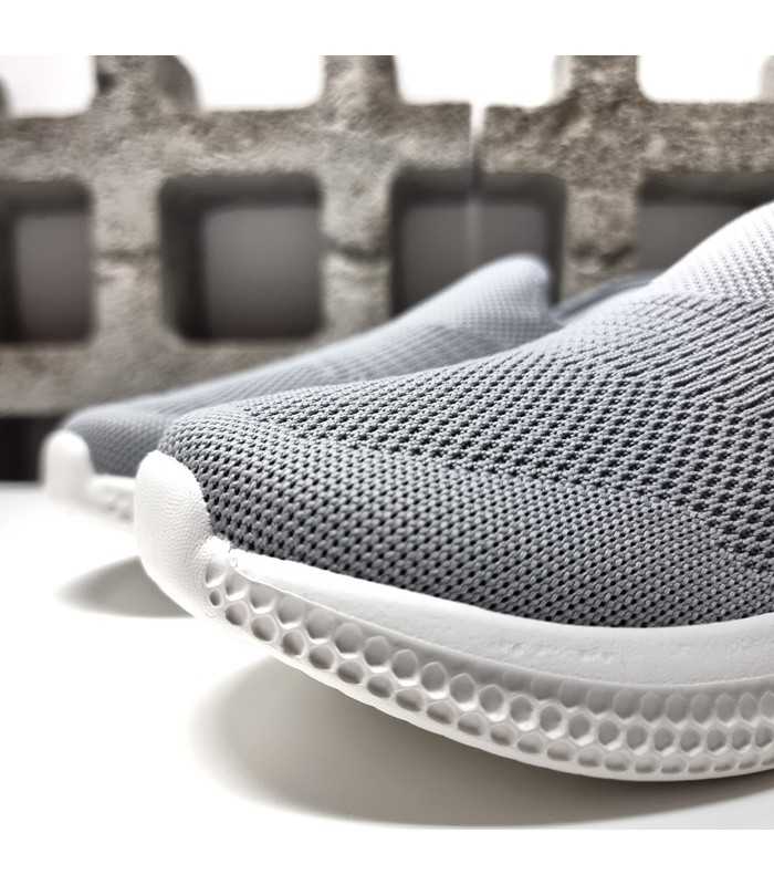 Detalle del tejido fresco de la zapatillas gris de Vicmart