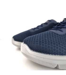 Detalle de puntera de Zapatilla deportiva Runner azul cordones de Luisetti