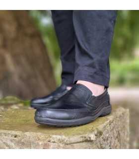 Mocasines de sport fabricado por Lusetti en piel negra puestos de rebajas