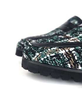 Detalle de puntera de Mocasín Jessica verde mujer