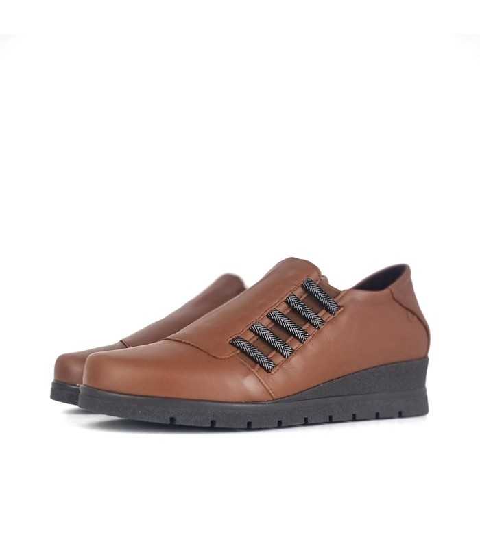 Zapato mujer cuña piel marrón vista semilateral