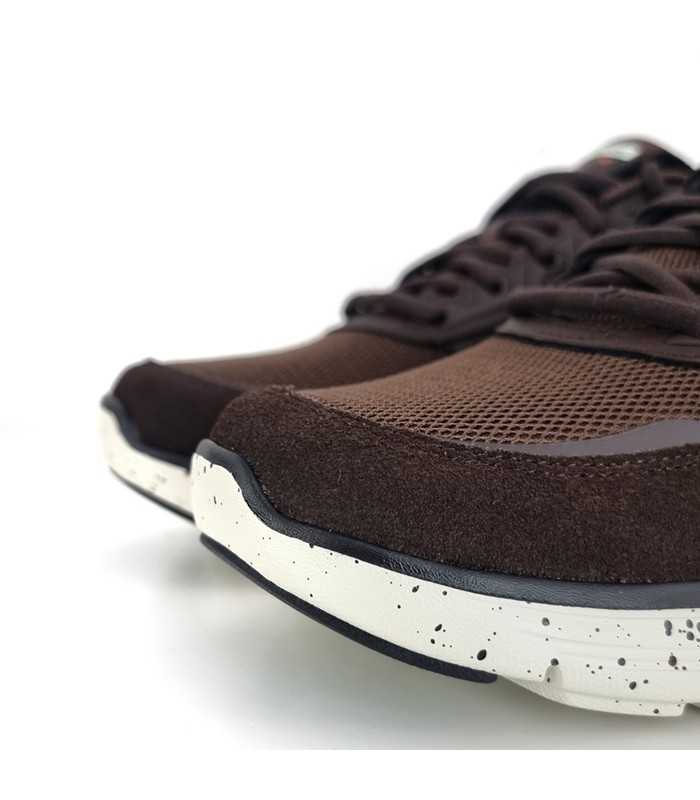 vista del refuerzo de puntera de Zapatilla deportiva hombre marrón de skechers