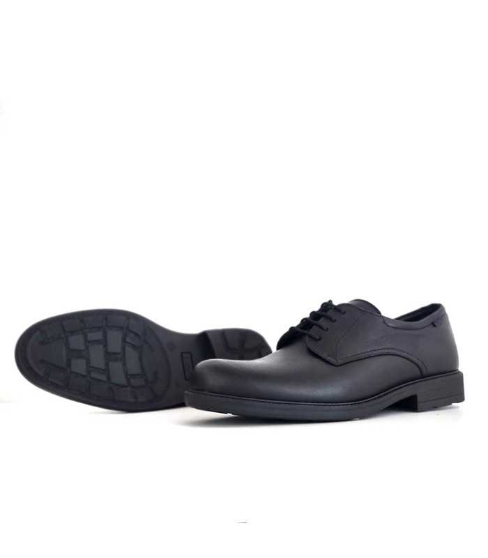 Vista de la suela antideslizante y cómoda del zapato Baerchi