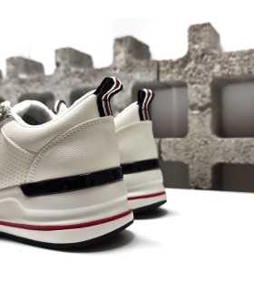 Cuña de 4.50 cm en deportiva Skechers blanco