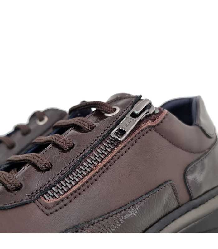 Cierre con cordones y cremallera en zapato marron de Notton