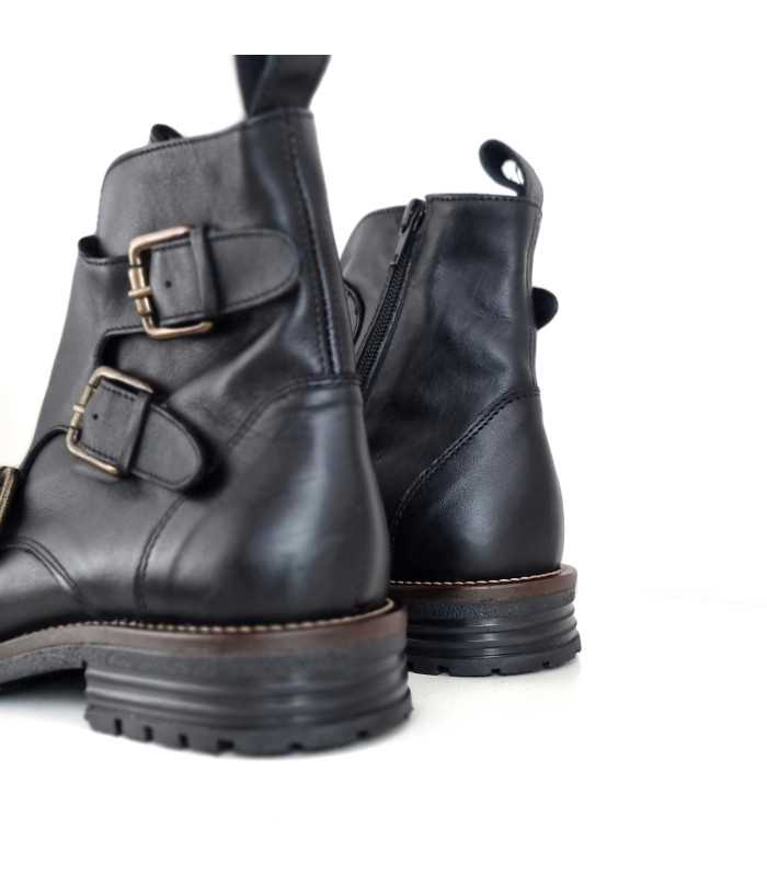 vista trasera de las botas negras de hombre fabricas en españa por Hold
