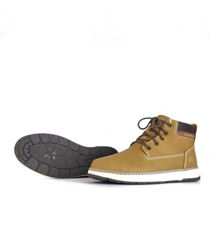 Suela con diseño antideslizante bota hombre Garlan-Deno Skechers.