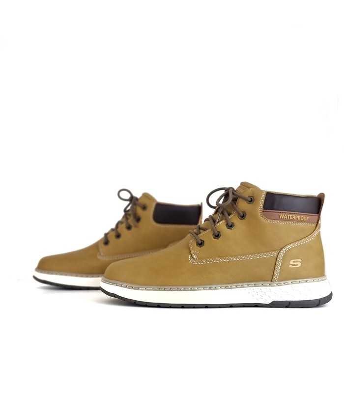 dos perfiles de Bota amarilla hombre Skechers