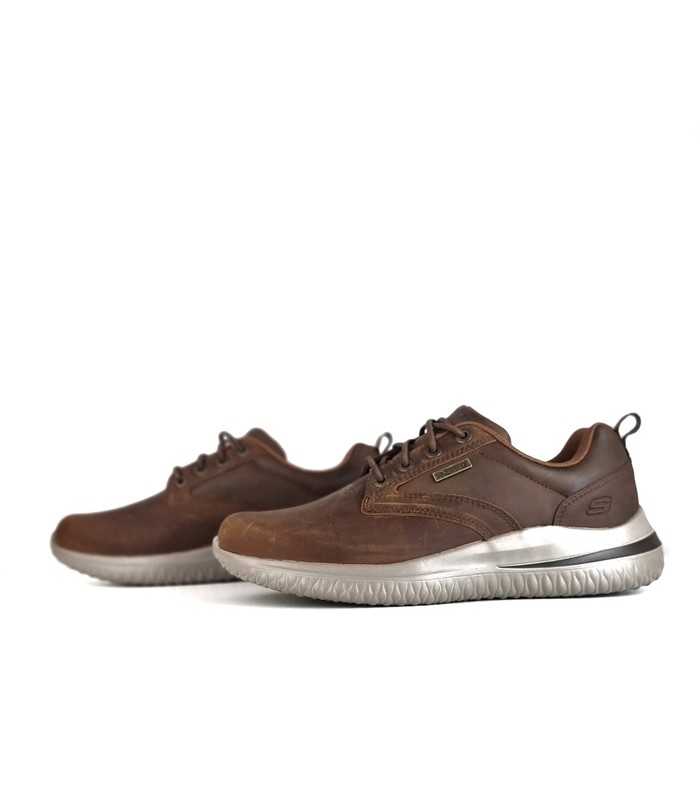 Vista de los dos laterales de Zapatos hombre impermeable marrón de skechers