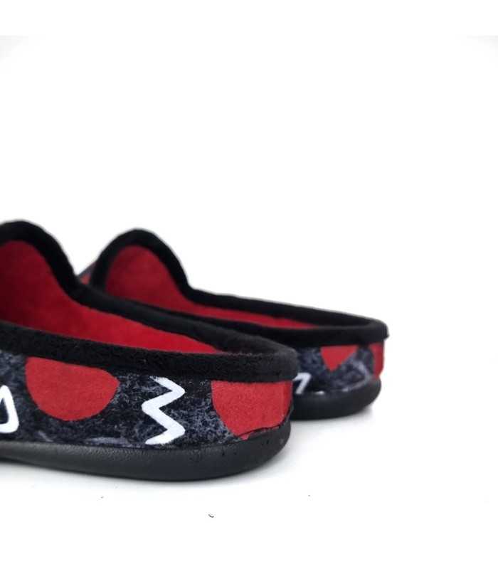 alón de la zapatillas con piso antideslizante para mejor agarre