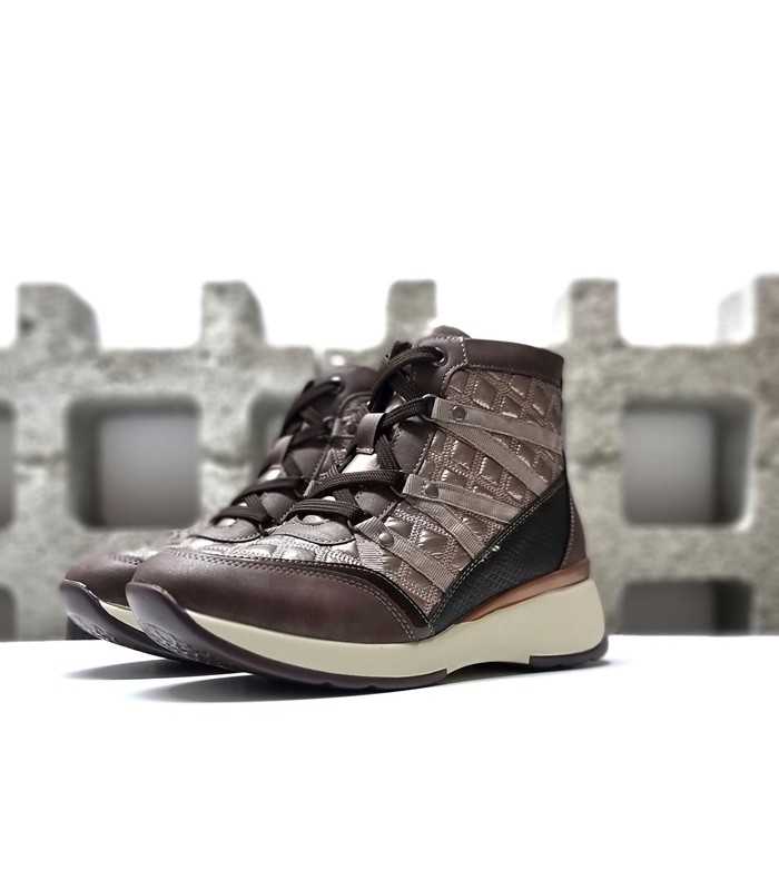 Vista semi lateral del botón con cremallera Mysoft marrón
