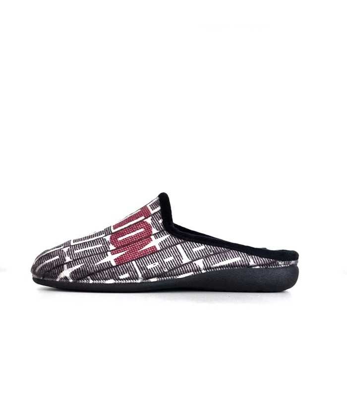 vista de perfil de zaptilla de cas para hombre de invierno