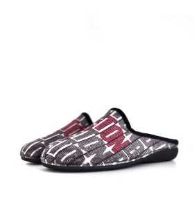 vista de semi perfil de zapatillas de casa de hombre para invierno