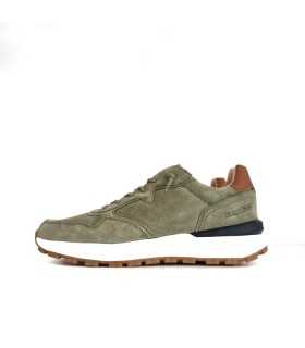 Perfil completo: Deportivo piel antelina verde hombre con cordones.