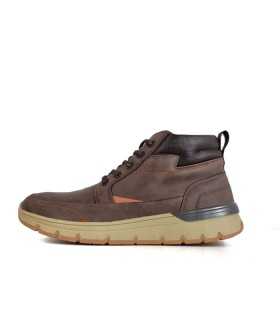 Vista de perfil de Bota casual hombre en color marrón chocolate