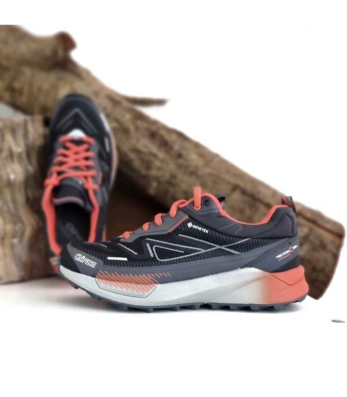 Zapatillas trekking mujer Chiruca coral y negra