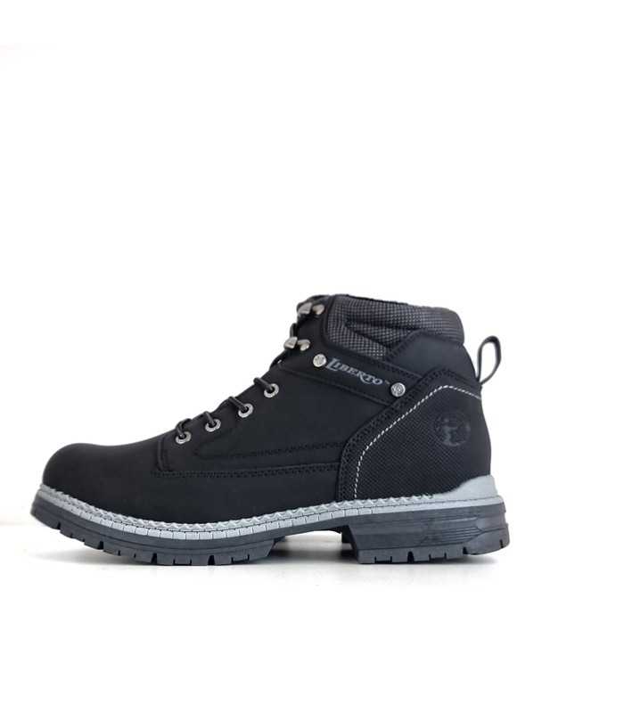 Botas hombre sport Liberto vista de perfil, mostrando su corte en polipiel y estilo moderno color negro