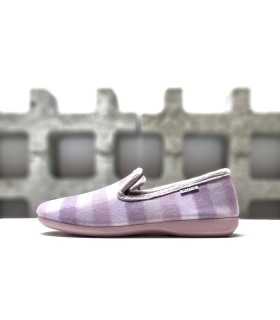 Zapatillas de casa en tonos suaves de rosa y malva, vista de perfil color malva