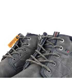 Detalle del cierre con cordones Dockers gris de Bota casual hombre impermeable