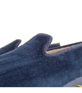 detalle del textil atercipelado de Zapatillas casa azul cerrada para hombre de Pelusin