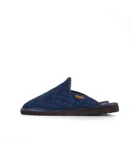 Perfil lateral de la zapatilla de casa Segovia azul para hombre de Pelusin, con textil acolchado.