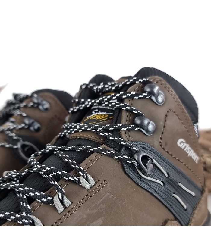 Detalle del tejido Gritex y el sistema Support System en la bota de senderismo Grisport.