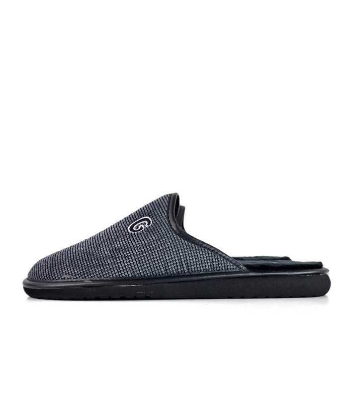 Foto de perfil: "Zapatilla descalza para hombre en gris de Garrido Muro, perfecta para el invierno."