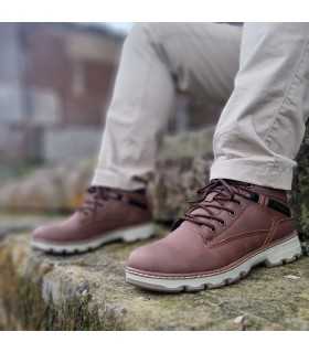 Bota hombre Champi J'hayber marron puesta en los pies