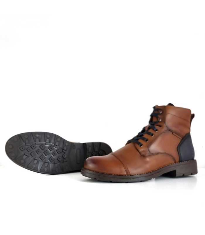 Vista del Piso antideslizante de  Bota hombre piel marrón