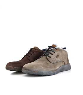 Vista de medio perfil del botón Zen con detalle de cordones en taupe y marron