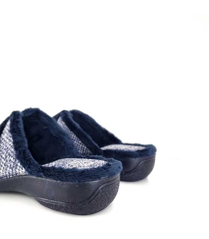 vista del forro suave de las zapatillas de casa de invierno para mujer