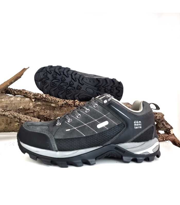 Vista de la suela de cuacho resitente de las zapatillas impermeables de hombre de Elementerre