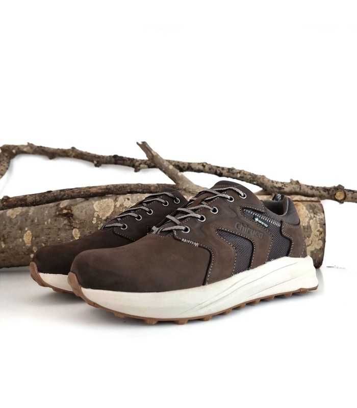 Vista de medio perfil del zapato de chiruca con Diseño ergonómico y cómodo para uso diario