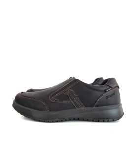 Vista de perfil del zapato mocasín impermeable de piel marrón Grisport