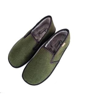 vista superior del forro de zapatillas de casa verde