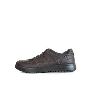 Zapato sport hombre Grisport en color marron, vista lateral.