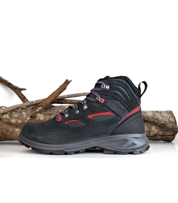 Bota senderismo Chiruca Estepa 19 gris con membrana Gore-Tex, vista lateral.