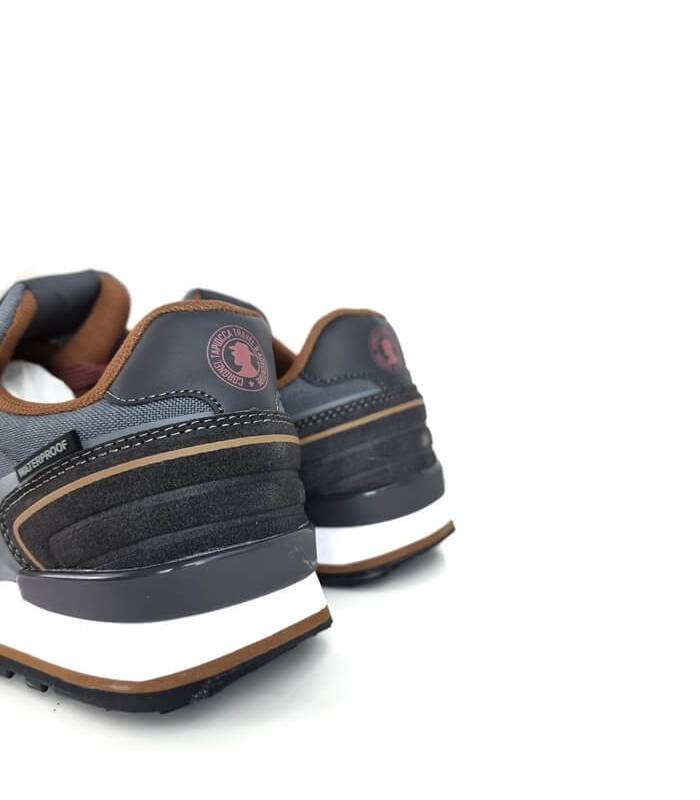 Parte trasera de la zapatilla deportiva Coronel Tapioca en color gris