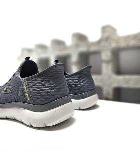 Vista trasera: Sistema Hands Free Slip-ins® y Heel Pillow de zapatilla gris marengo