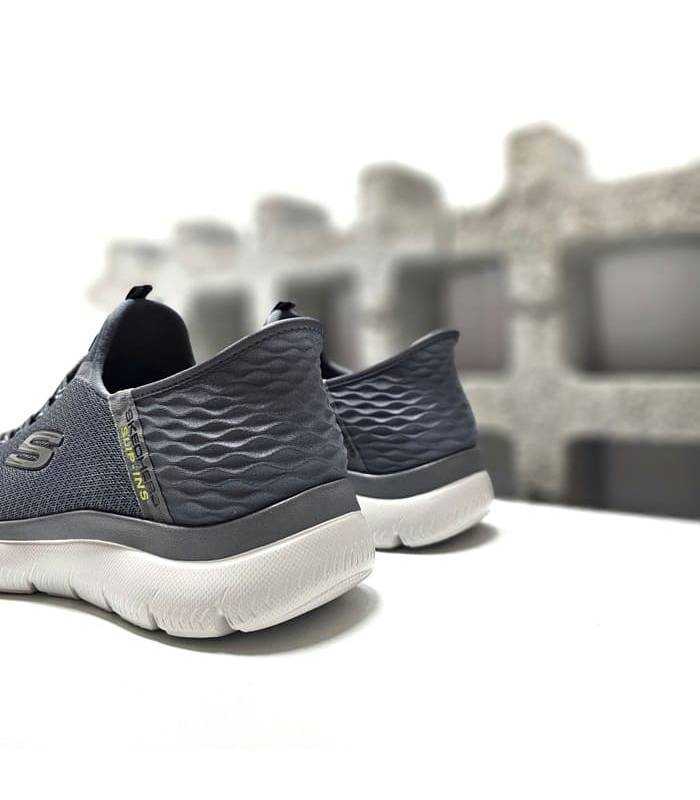 Vista trasera: Sistema Hands Free Slip-ins® y Heel Pillow de zapatilla gris marengo